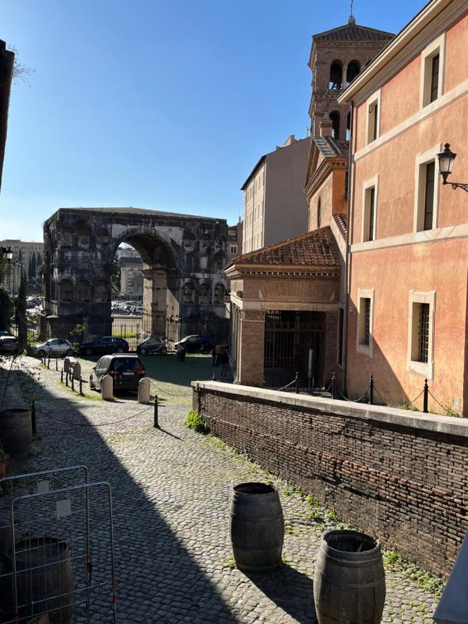 Shabby Roman Studio- Ai Fori Imperiali Bagian luar foto